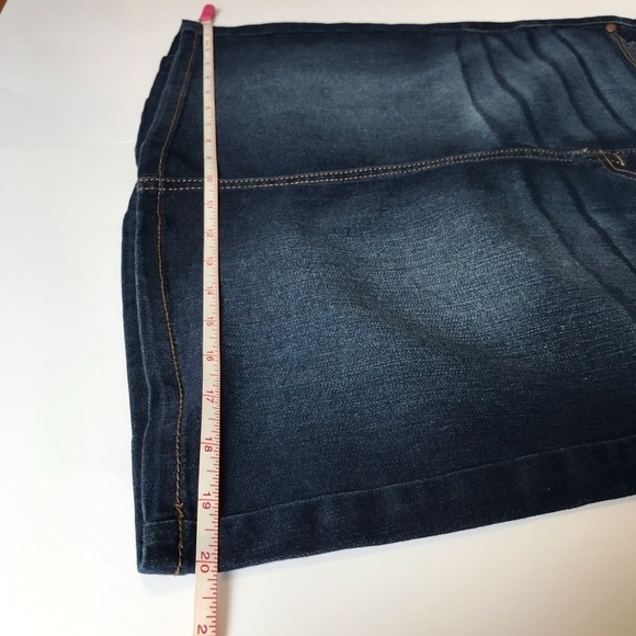 Jordache - Women’s Denim Mini Skirt with Pockets. Size: 4 - Picture 12 of 12